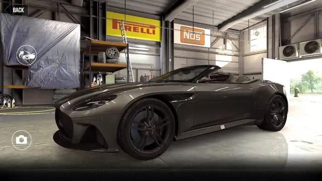 Aston Martin DBS Volante (Gold Star)