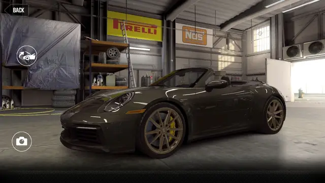 Porsche 911 Carrera 4S Cabriolet (Gold Star)